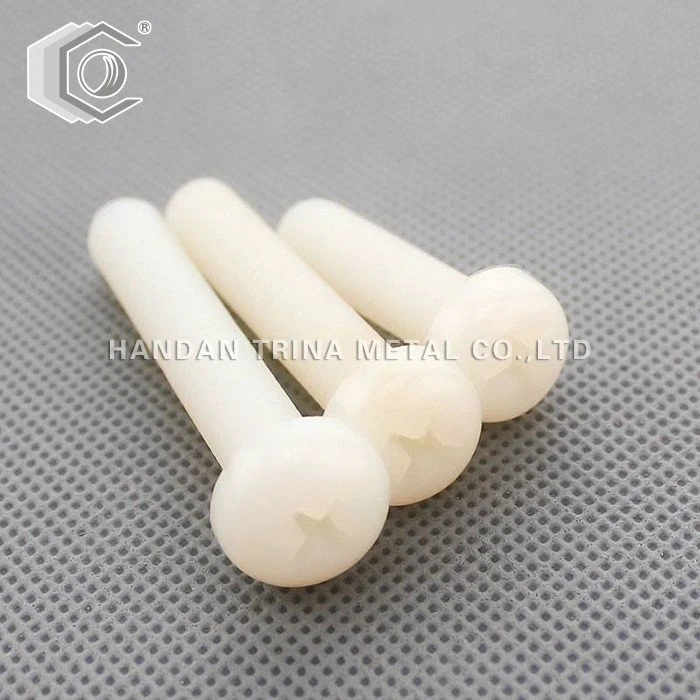 DIN7985 plastikinės nailoninės keptuvės varžtas